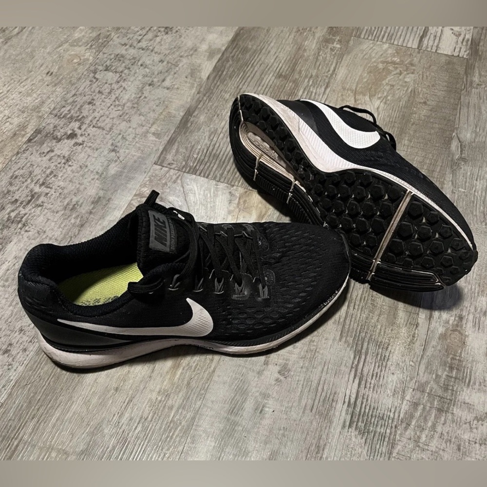 Size 8 - Nike Air Zoom Pegasus 34 Black - 880560-001